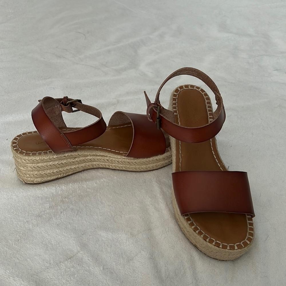 Wedge sandal